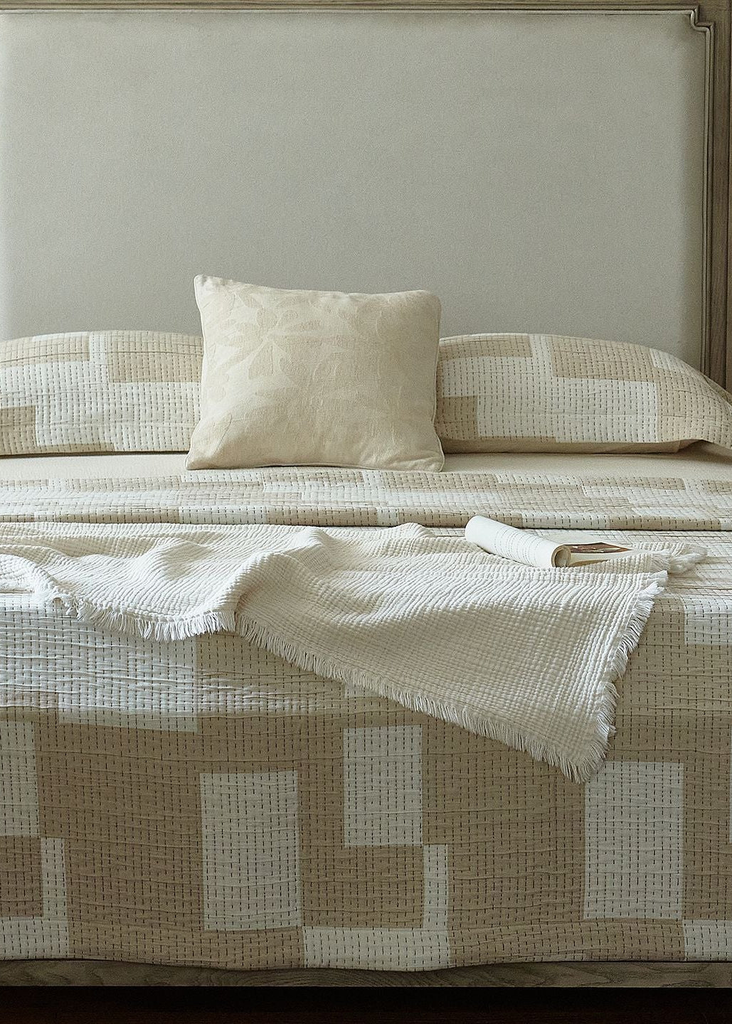  - Ever Lasting - Helena Jacquard Throw Blanket (7 Shades) - Blanket - Ever Lasting