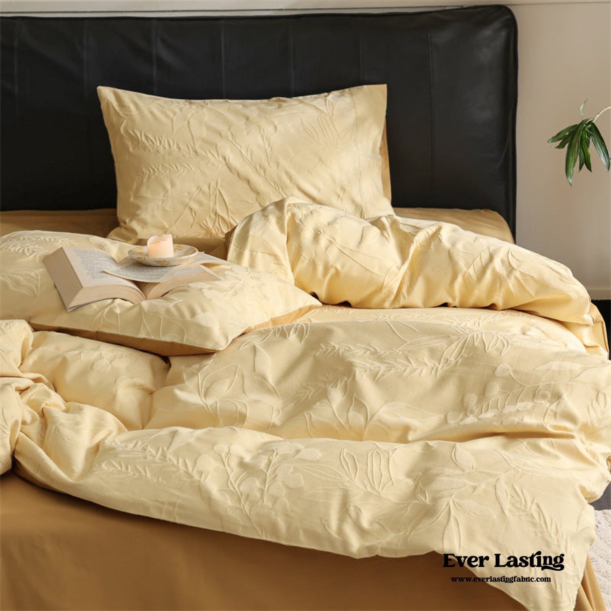 Hidden Garden Jacquard Floral Bedding Set / Moss Green - Ever Lasting