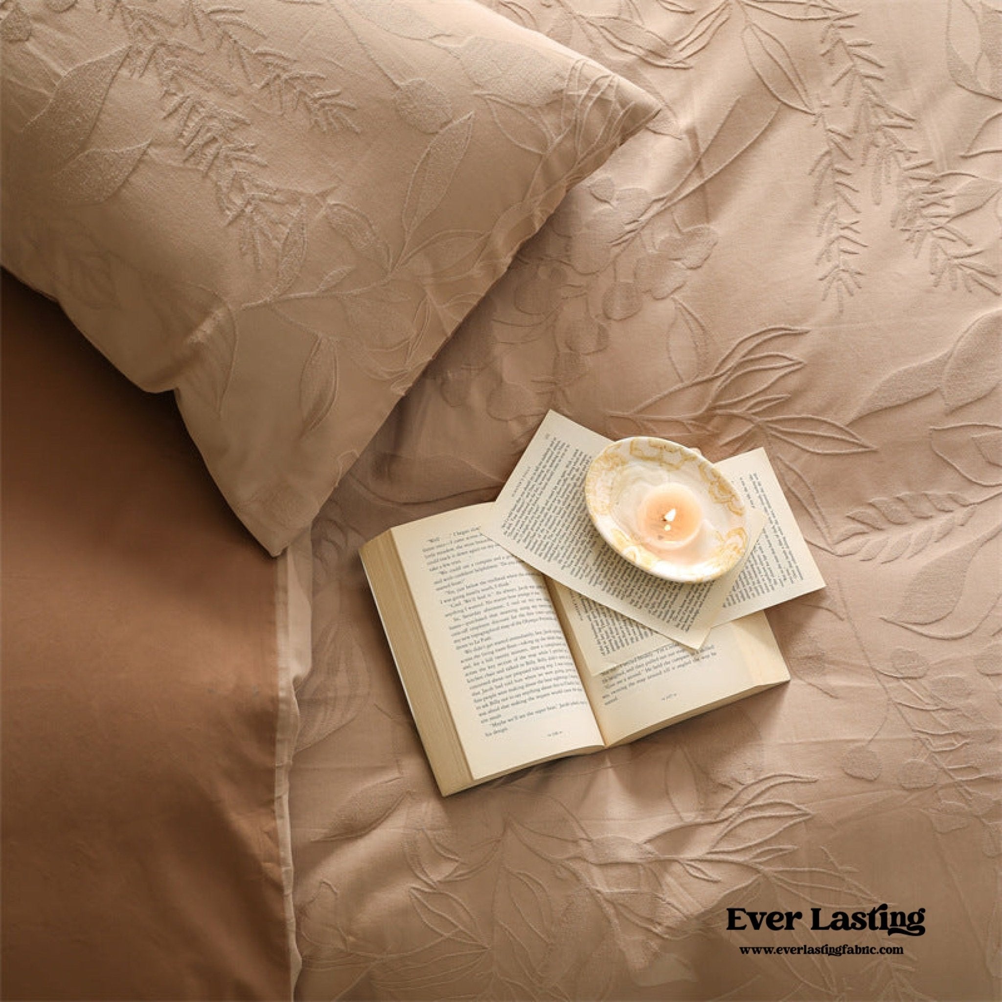 Hidden Garden Jacquard Floral Bedding Set / Moss Green - Ever Lasting