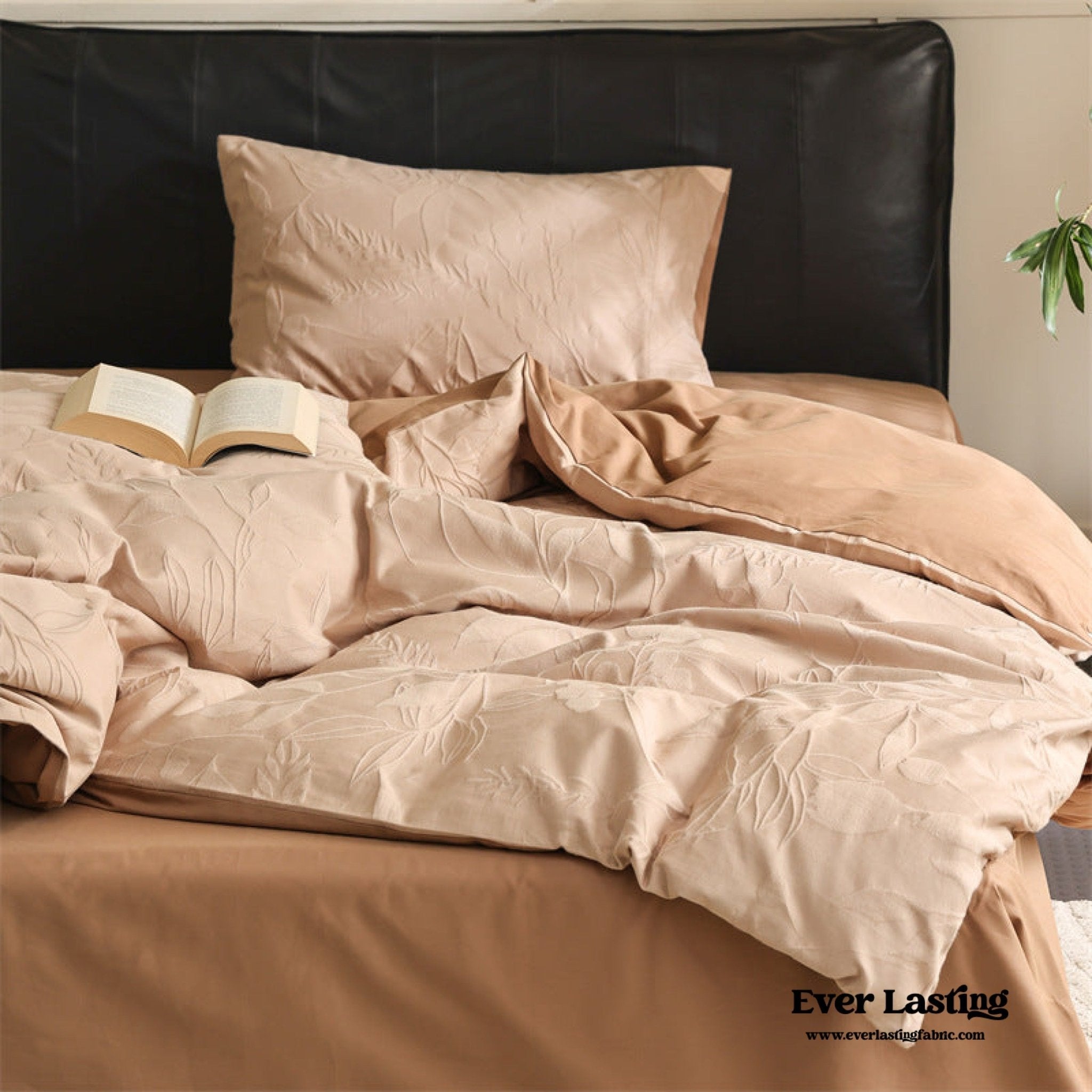 Hidden Garden Jacquard Floral Bedding Set / Moss Green - Ever Lasting