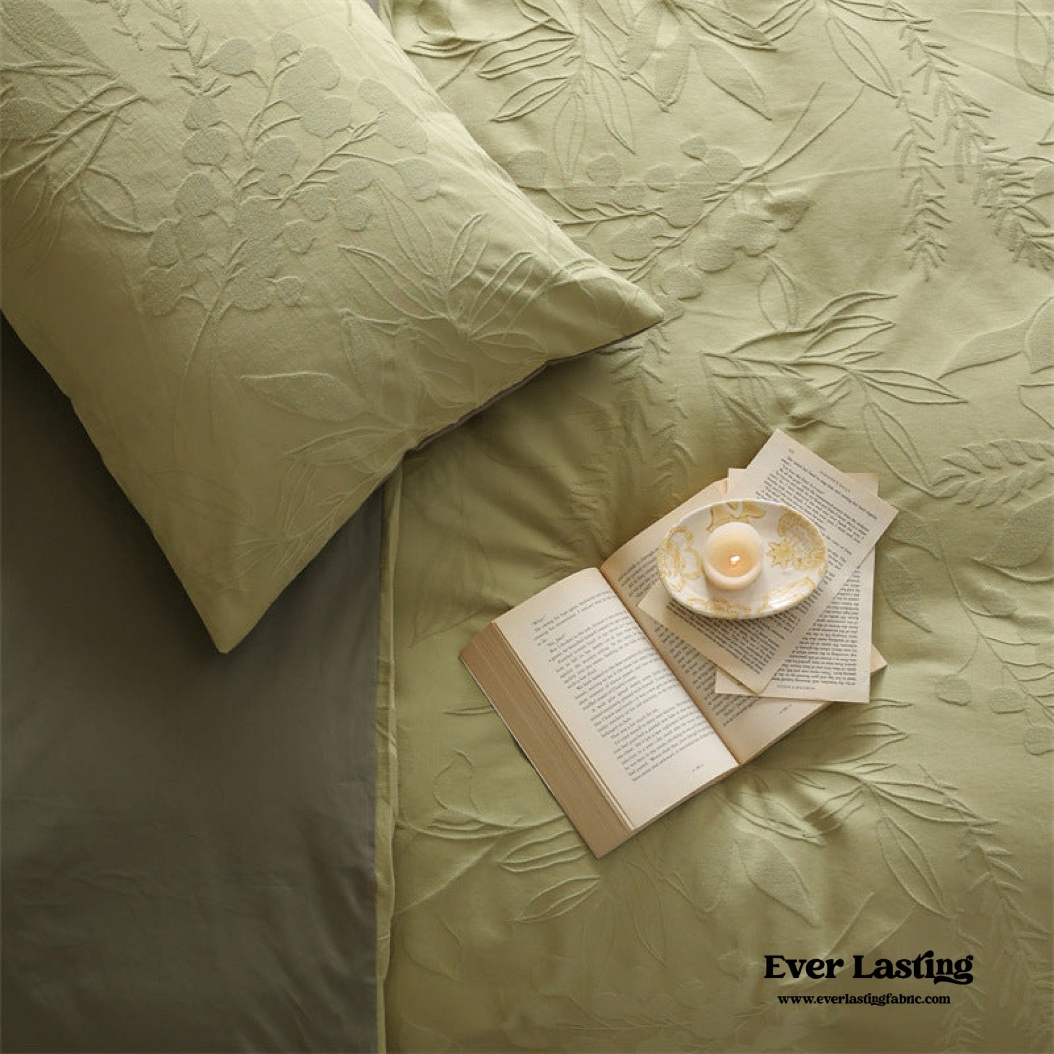 Hidden Garden Jacquard Floral Bedding Set / Moss Green - Ever Lasting