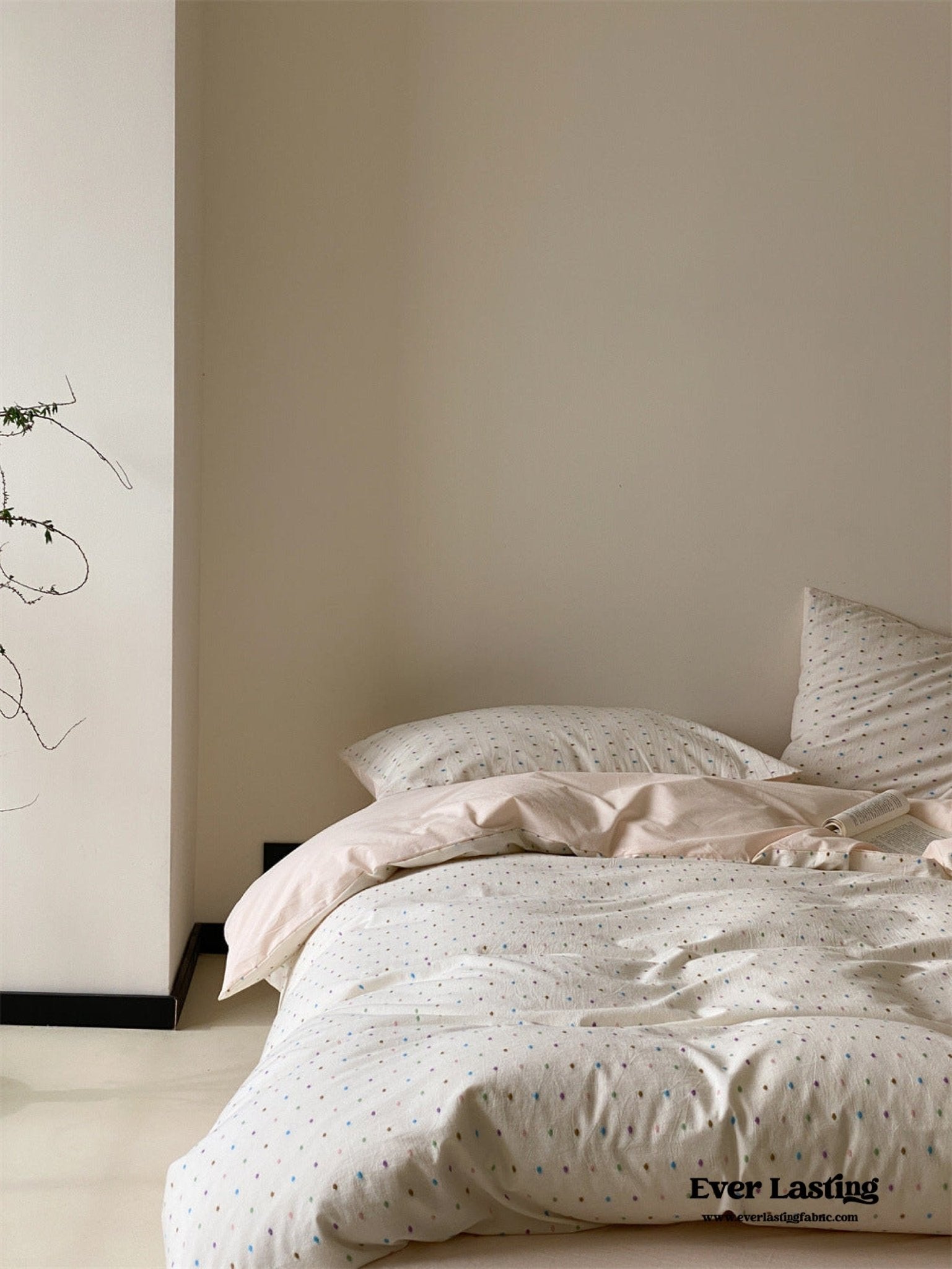 Iris Polka Dot Jacquard Bedding Set - Ever Lasting