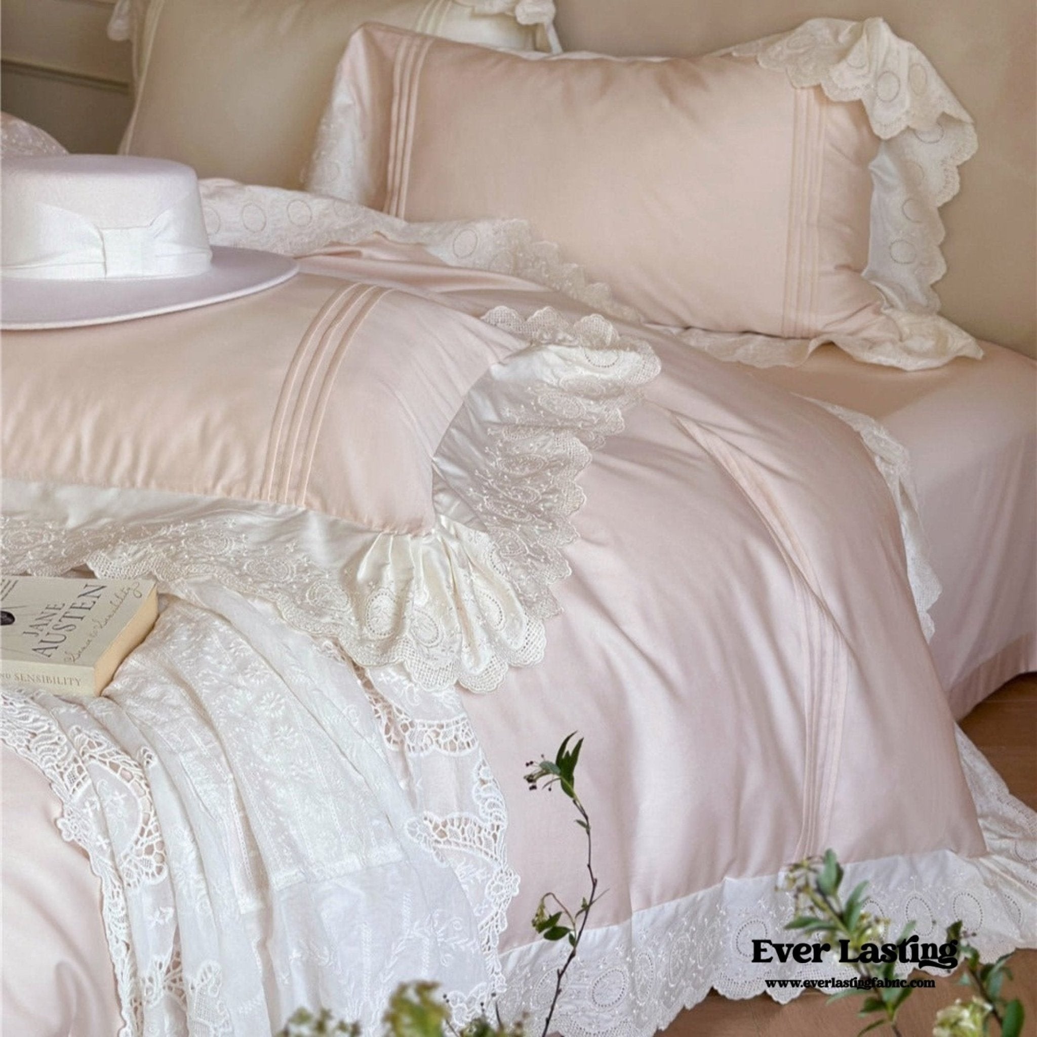 Isabelle Silky Cottage Ruffled Bedding Set / Pink - Ever Lasting