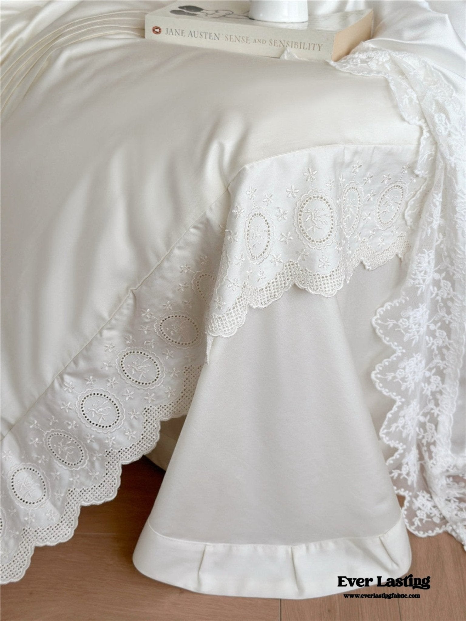 Isabelle Silky Cottage Ruffled Bedding Set / White - Ever Lasting