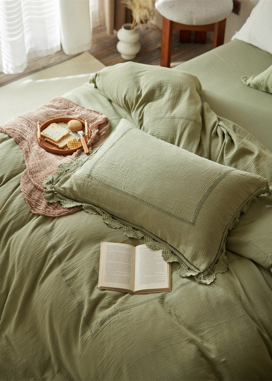 Isadora Lace Ruffle Double Gauze Bedding Set / Purple - Ever Lasting