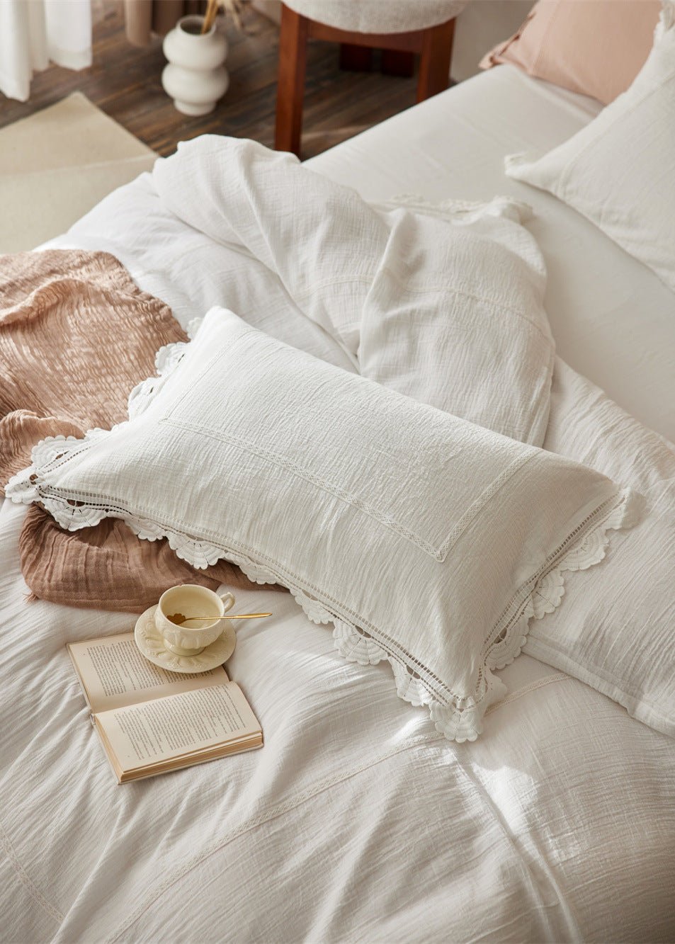 Isadora Lace Ruffle Double Gauze Bedding Set / Purple - Ever Lasting