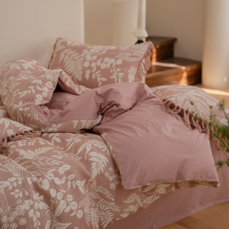 Jacquard Tufted Floral Bedding Bundle Pink / Medium Fitted