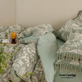 Jacquard Tufted Floral Bedding Set / Brown Beige