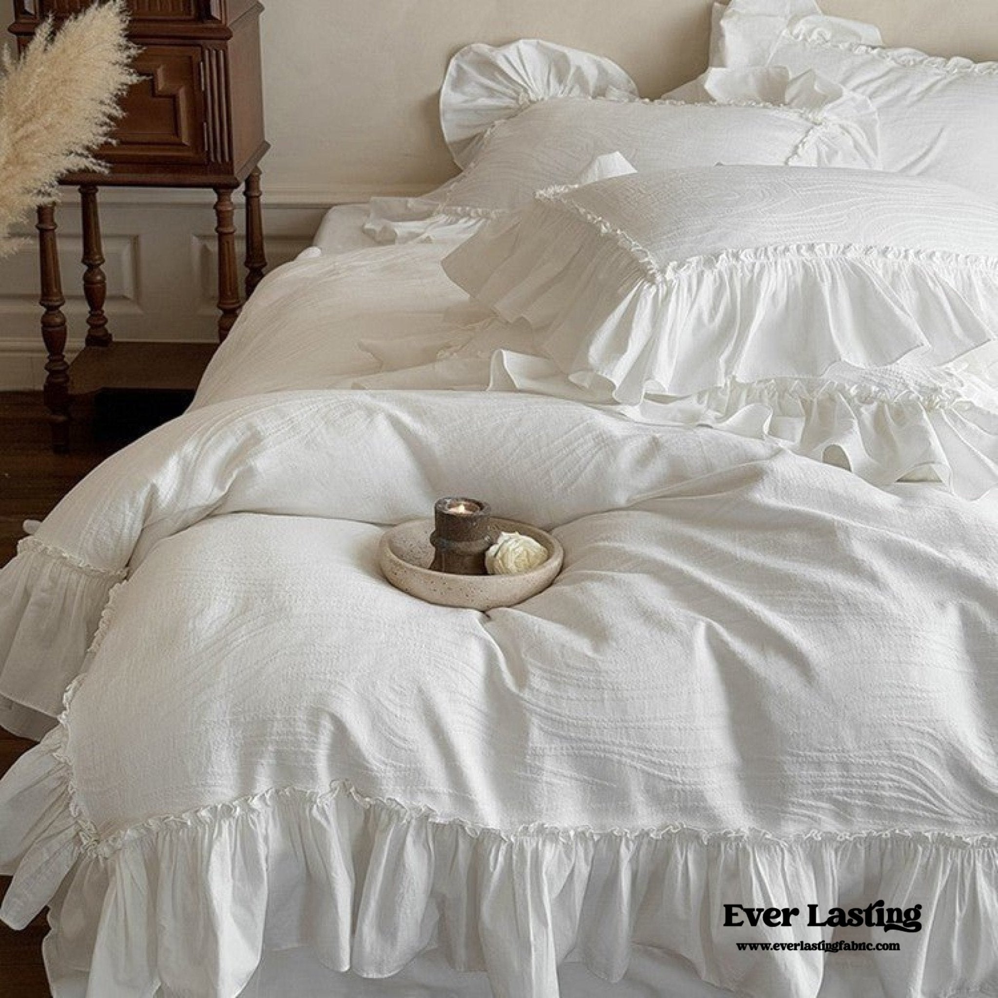 Jasmine White Ruffled Jacquard Bedding Set - Ever Lasting