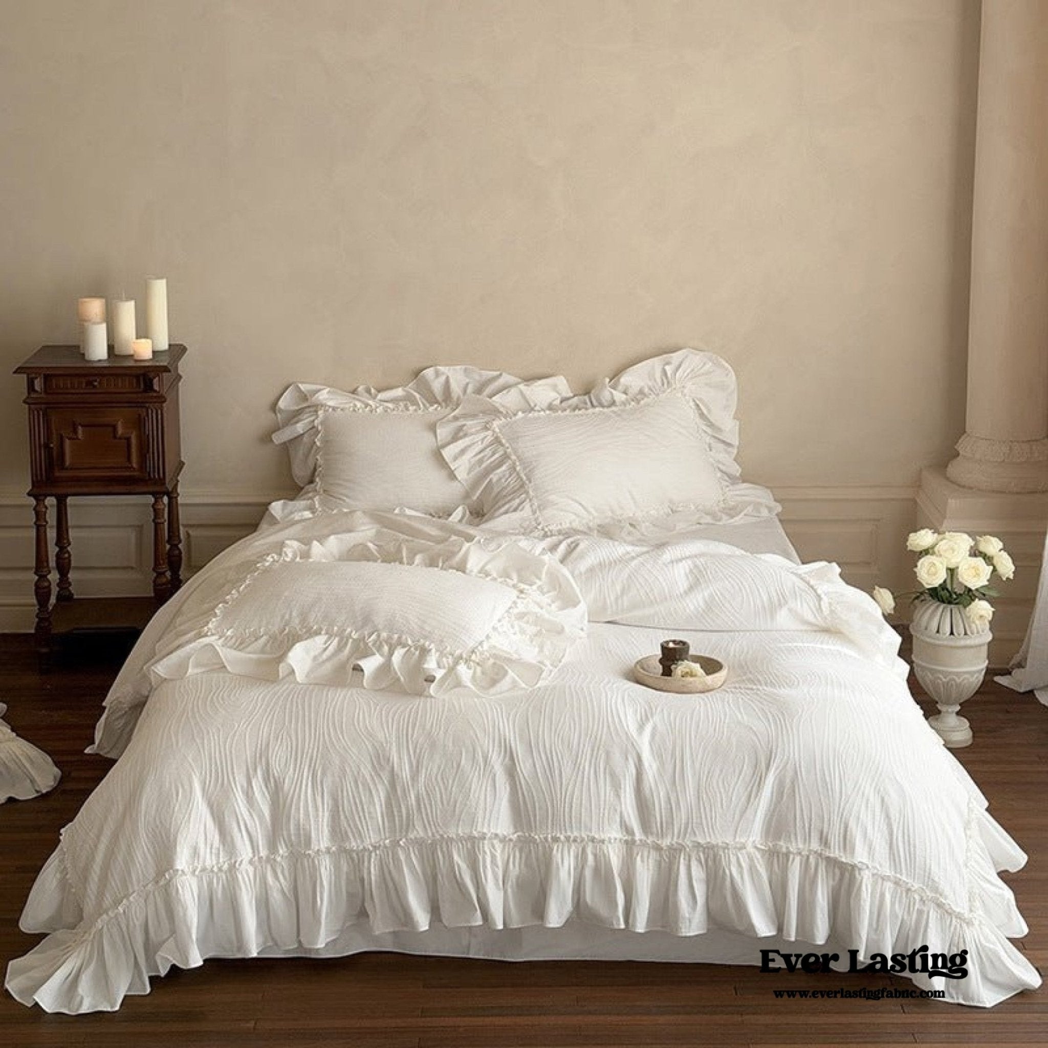 Jasmine White Ruffled Jacquard Bedding Set - Ever Lasting