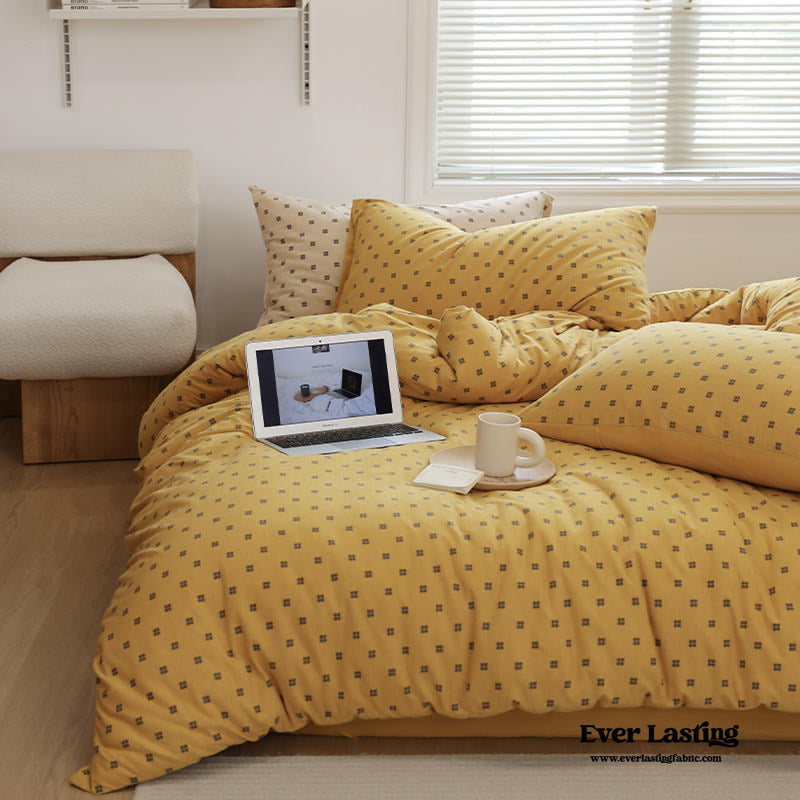 Jersey Knit Dotted Bedding Set / Pink