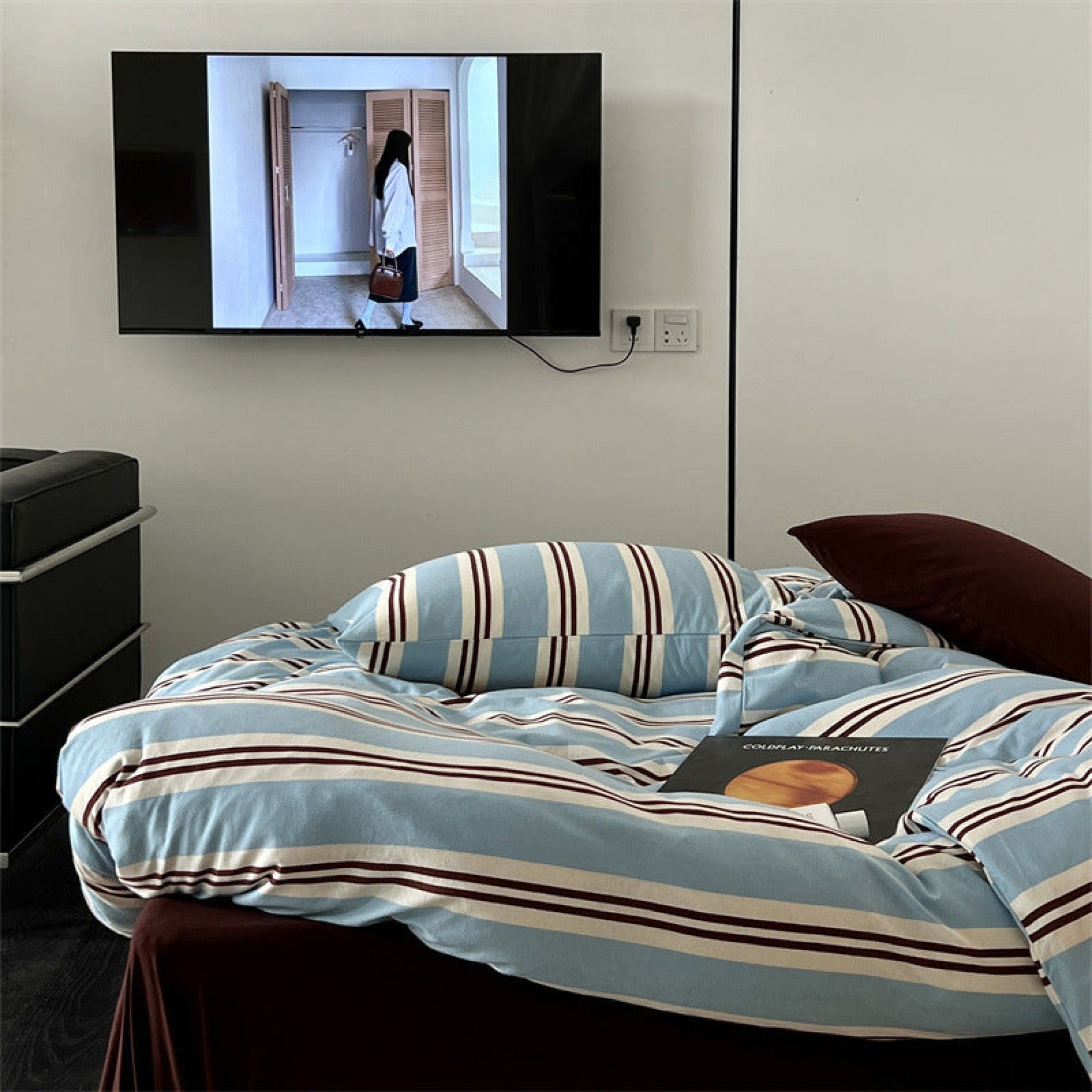 Jersey Knit Retro Stripe Bedding Set / Blue + Burgundy - Ever Lasting