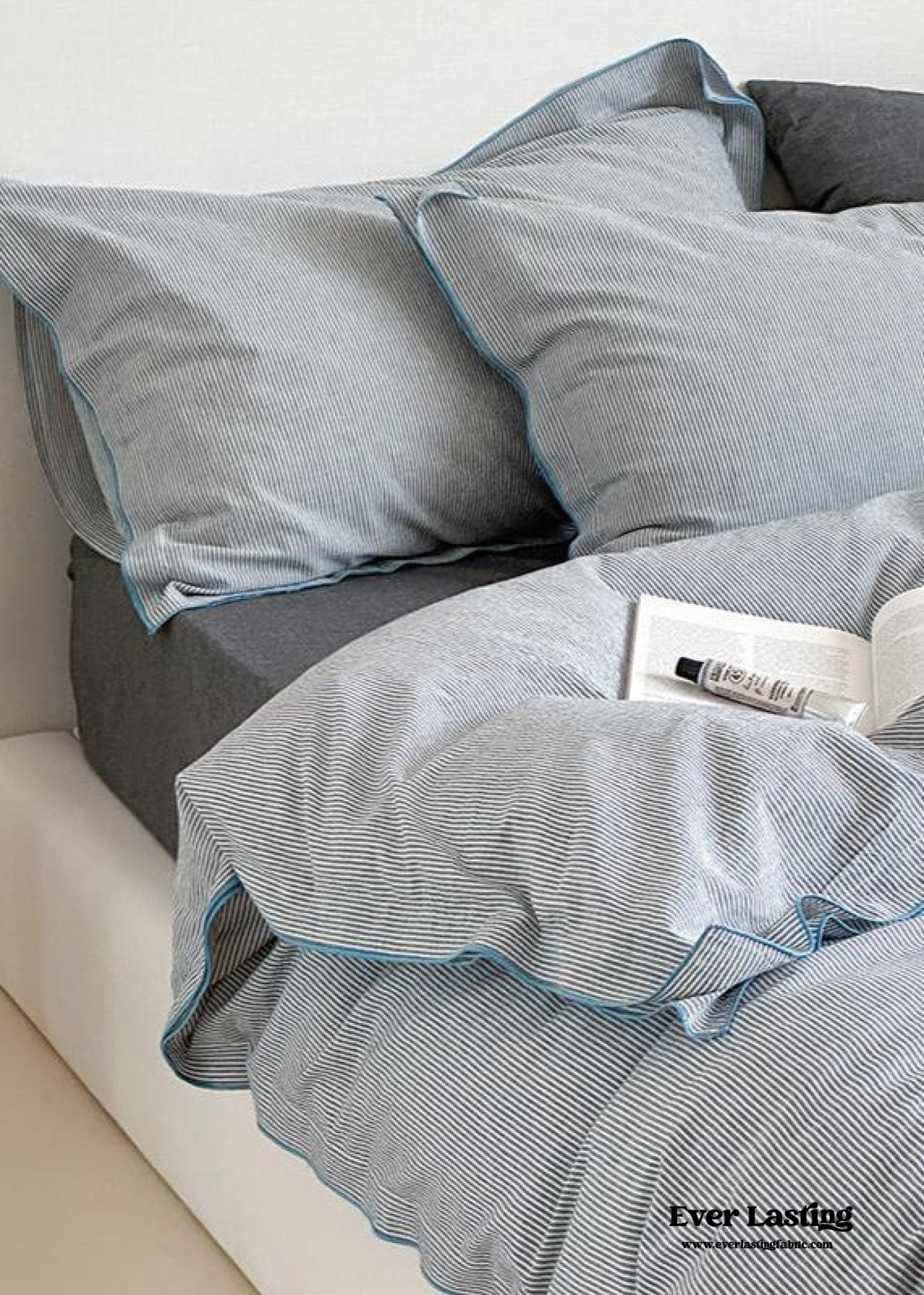 Joce Striped Bedding Set / Blue - Ever Lasting