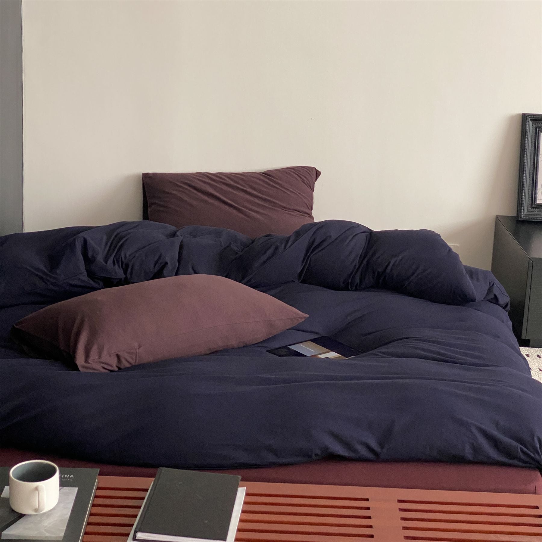  - Ever Lasting - Julian Minimalist Bedding Set / Brown - Bedding Set - Ever Lasting