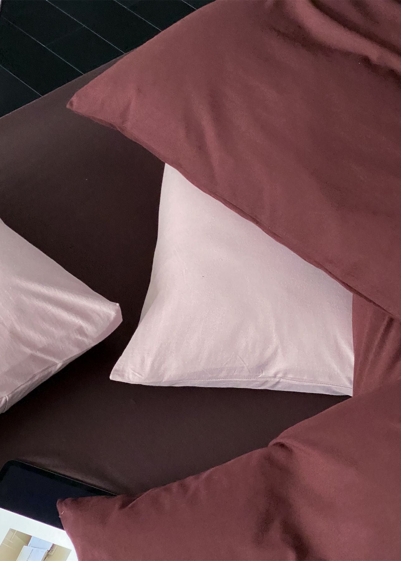  - Ever Lasting - Julian Minimalist Bedding Set / Brown - Bedding Set - Ever Lasting