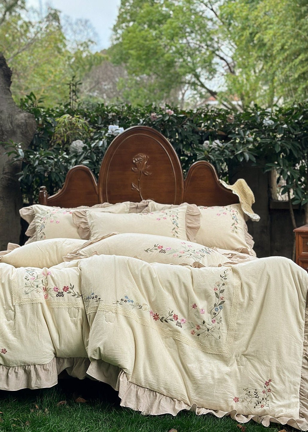 -Ever Lasting - Kennedy Floral Lace Bedding Set / Beige -Bedding Set -Ever Lasting