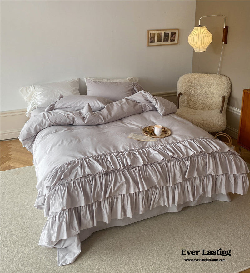 Layered Ruffle Bedding Set / Beige