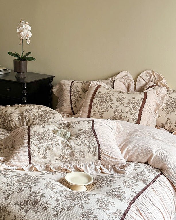Lillian Retro Floral Ruffle Bedding Bundle - Ever Lasting