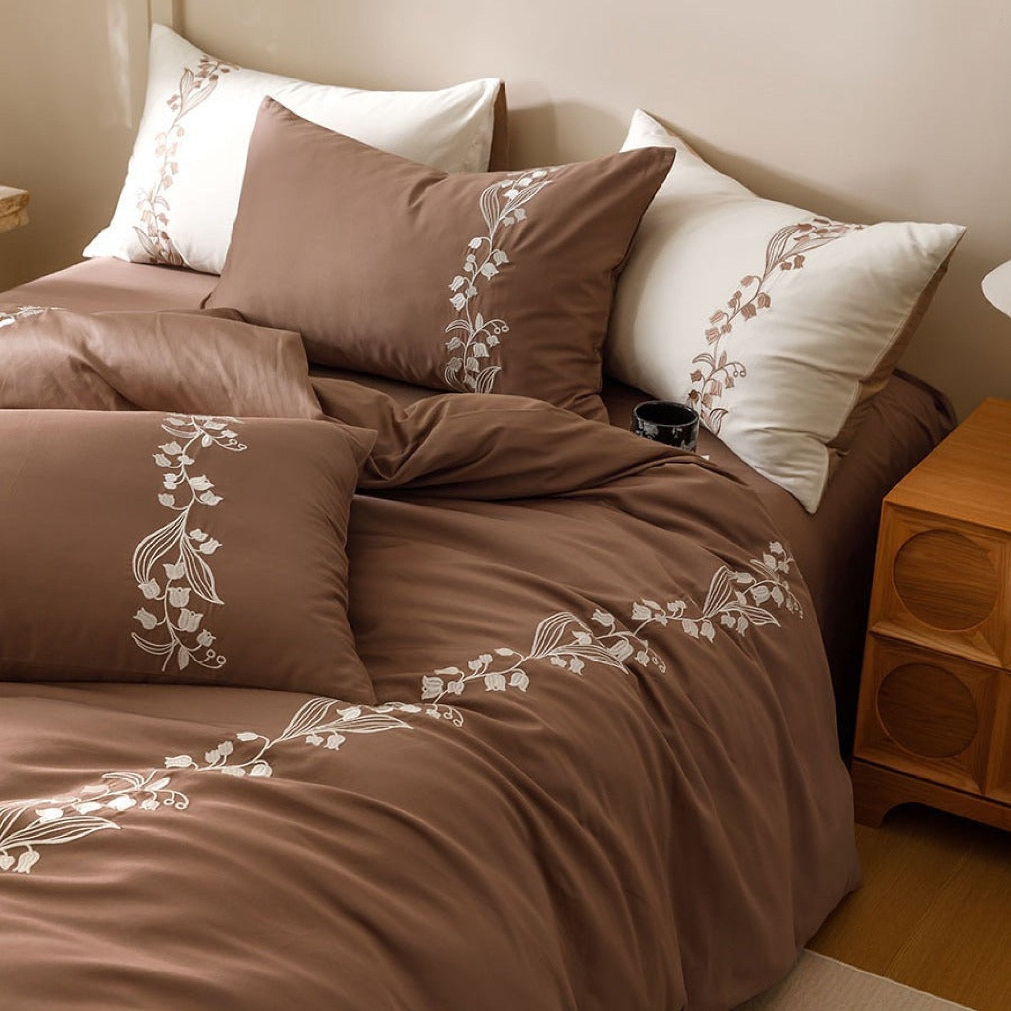 Lily of the Valley Embroidered Silky Bedding Set / Cream - Ever Lasting