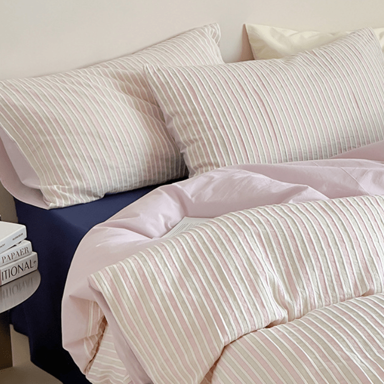 Logan Modern Pleated Striped Bedding Bundle - Ever Lasting