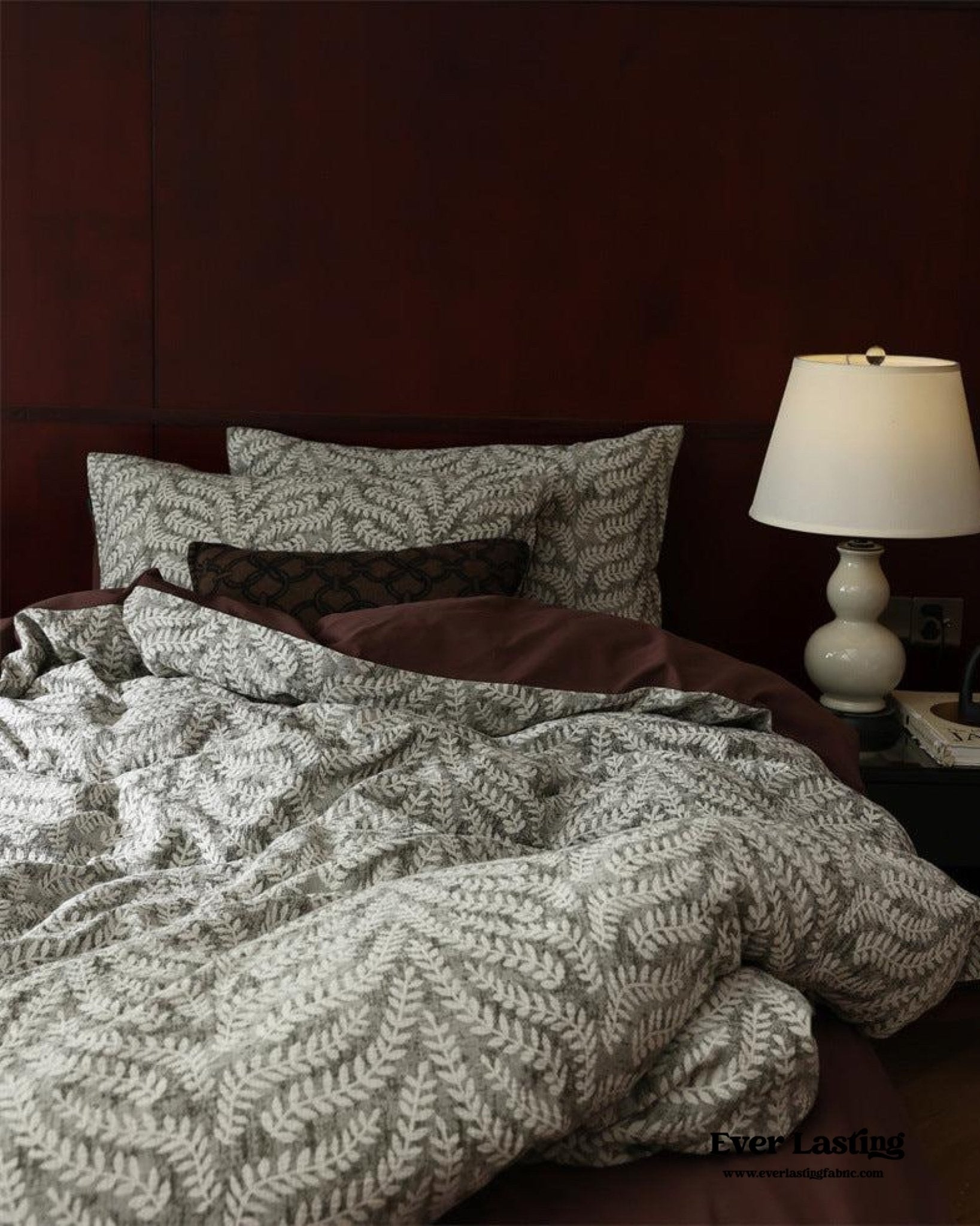 Lucien Silky Vintage Jacquard Bedding Set / Brown - Ever Lasting