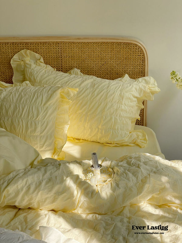 Marshmallow Puff Ruffle Bedding Set / Yellow