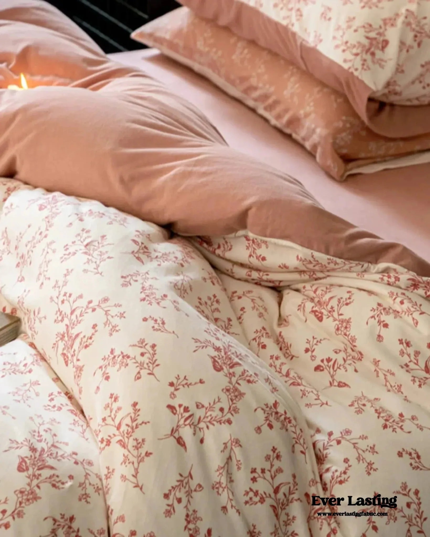 Mathilde Flower Field Jersey Knit Bedding Set / White - Ever Lasting