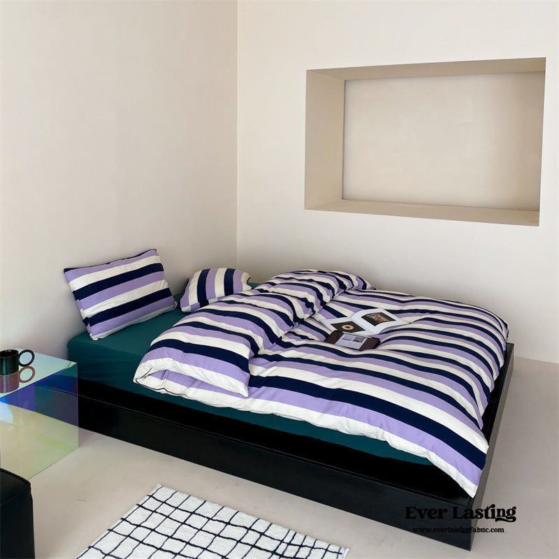Maximalist Striped Bedding Set / Purple