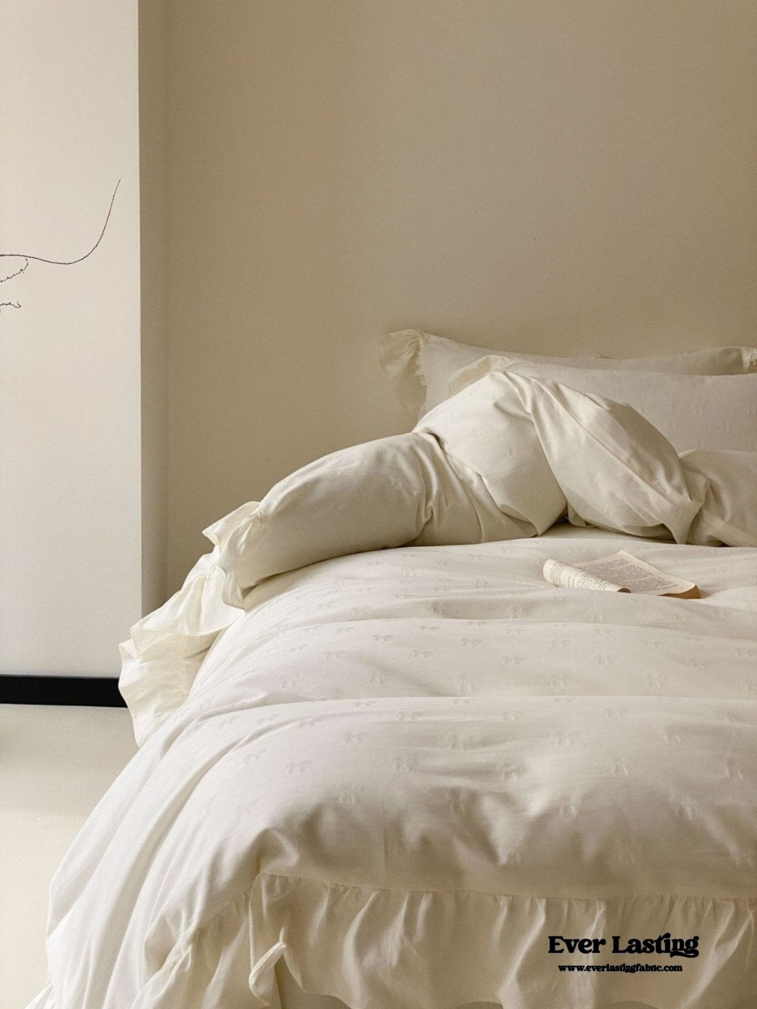 Milena Ribbon Bow Ruffle Bedding Set - Ever Lasting