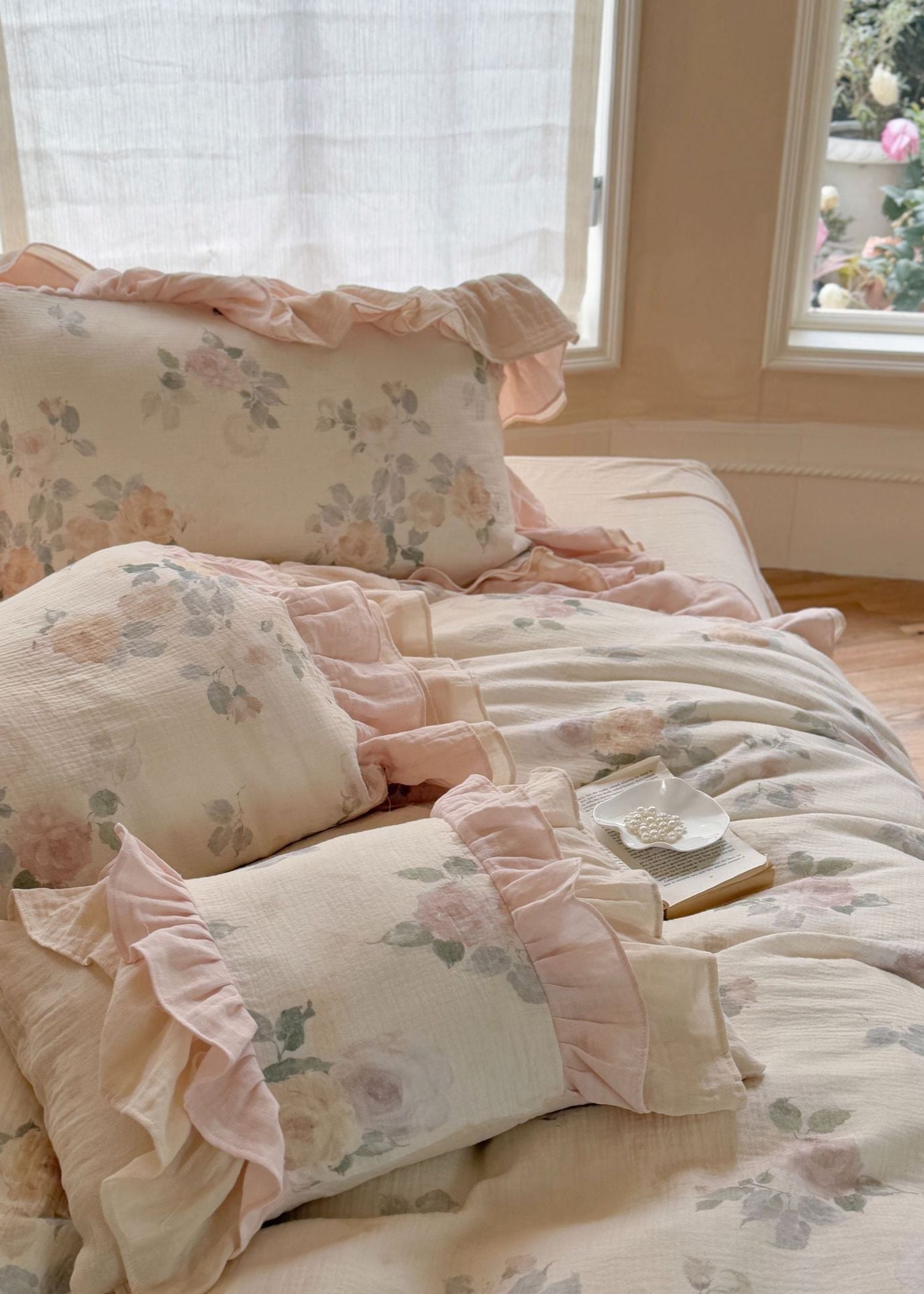 Millie Lace Ruffle Floral Bedding Set / Beige - Ever Lasting