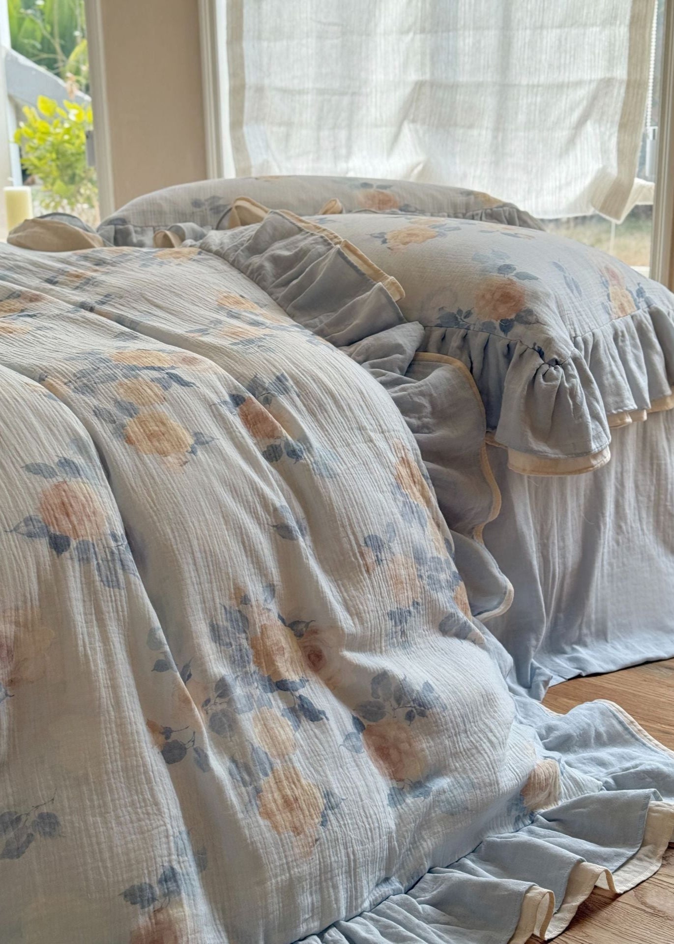 Millie Lace Ruffle Floral Bedding Set / Beige - Ever Lasting