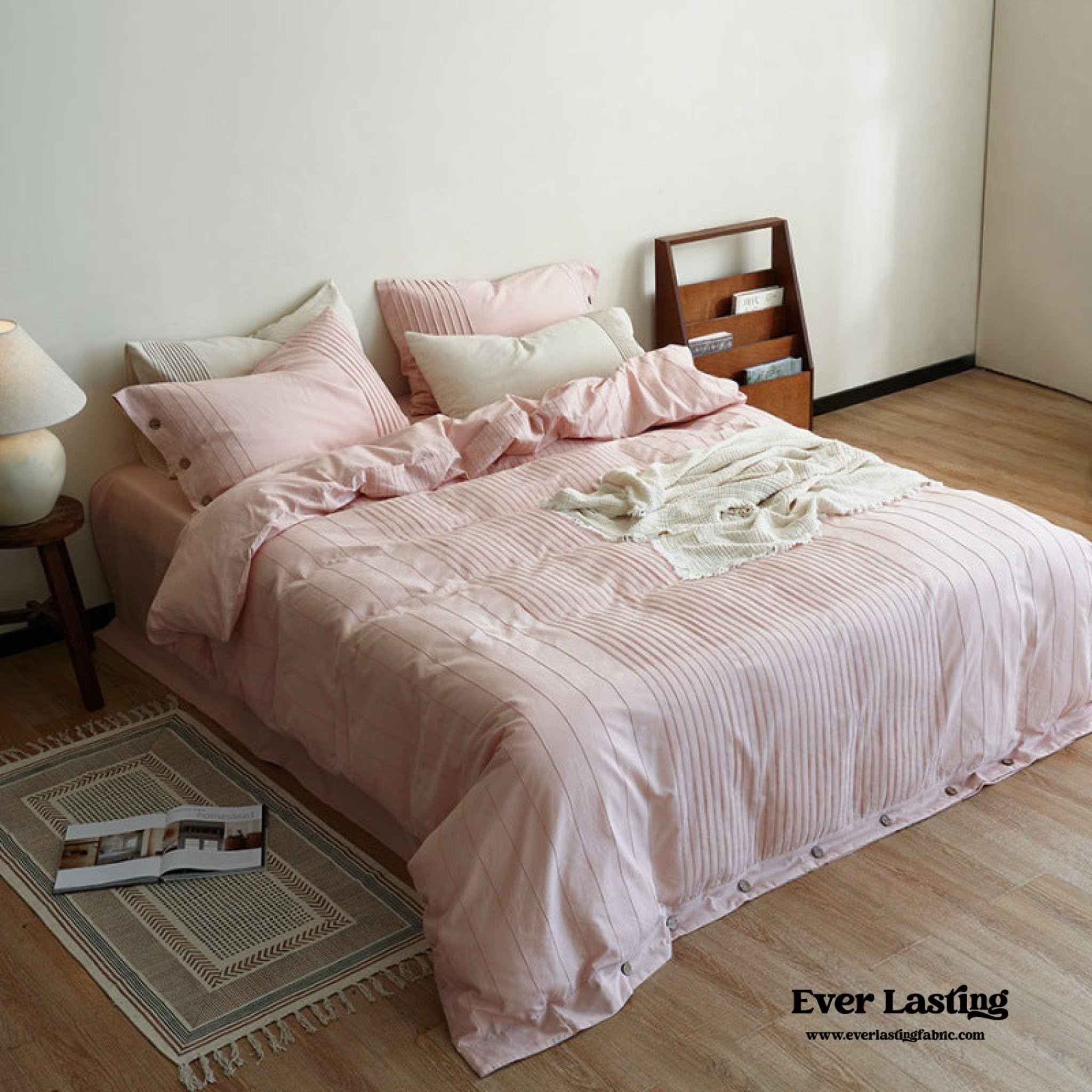 Milo Minimalist Solid Button Bedding Set / Pink - Ever Lasting