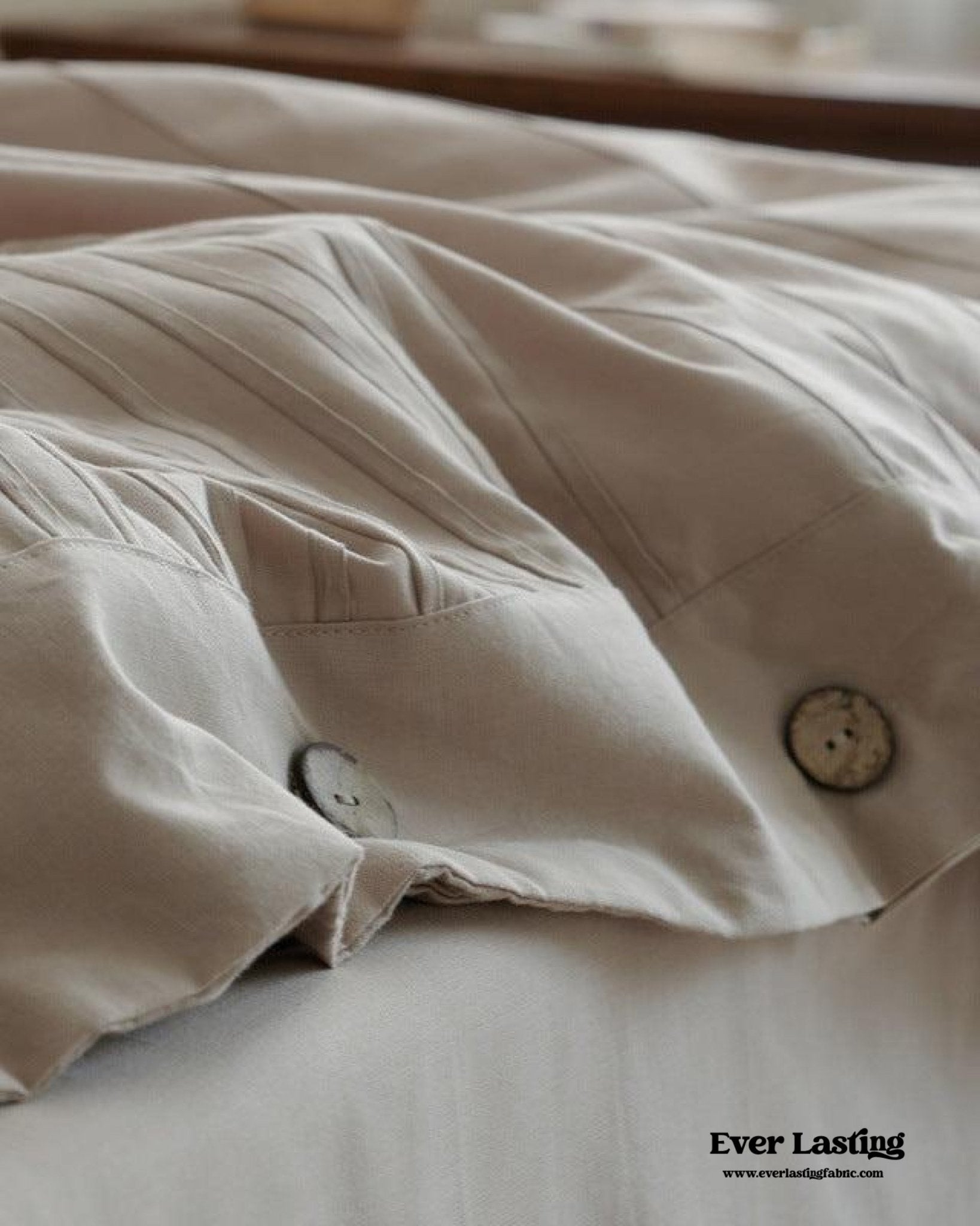 Milo Minimalist Solid Button Bedding Set / Pink - Ever Lasting