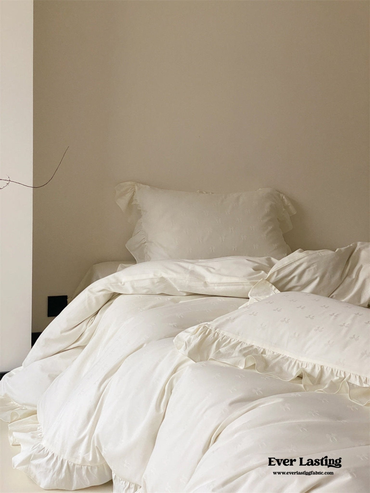 Mimi Ribbon Ruffle White Bedding Bundle - Ever Lasting