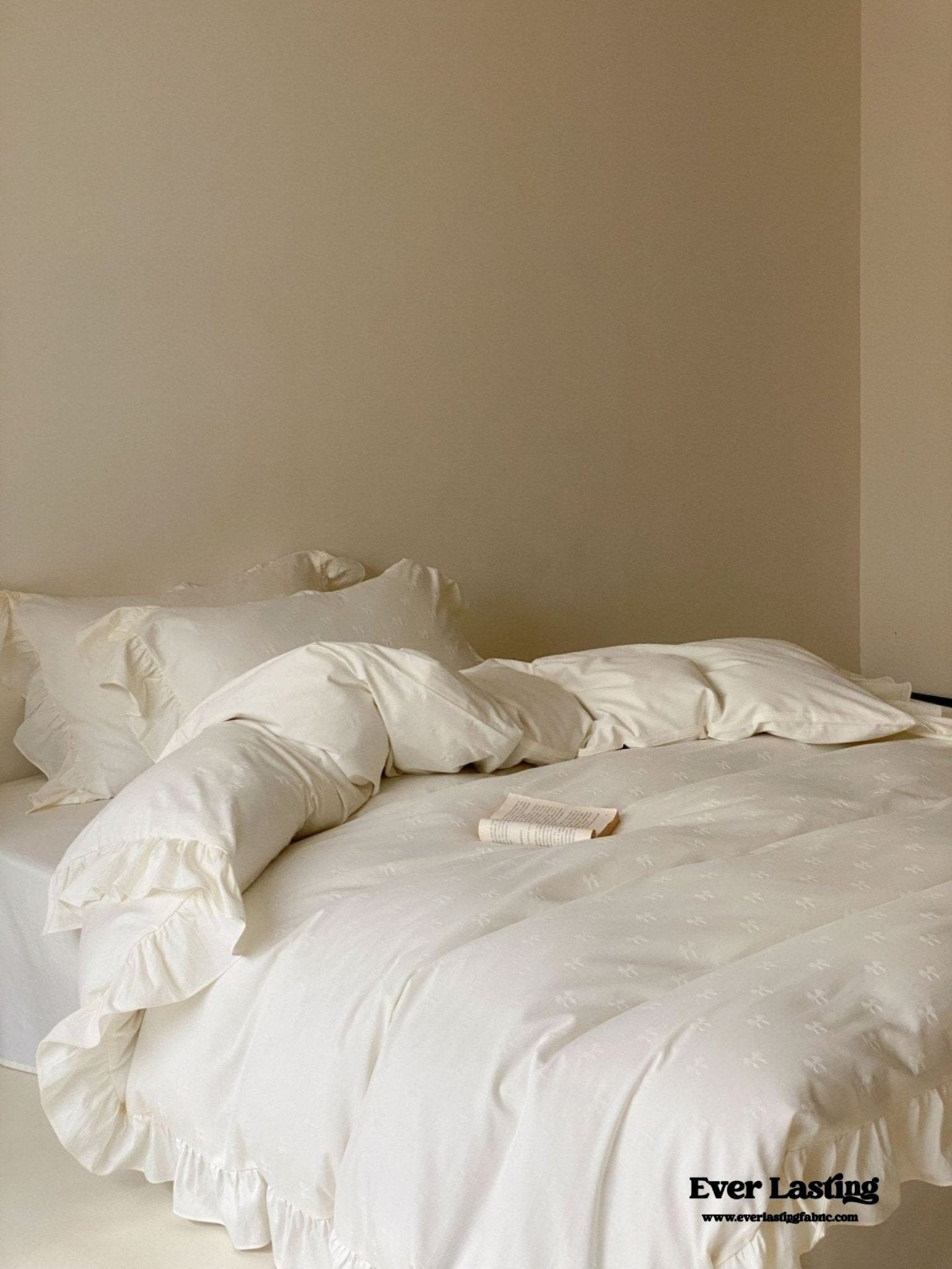 Mimi Ribbon Ruffle White Bedding Set - Ever Lasting