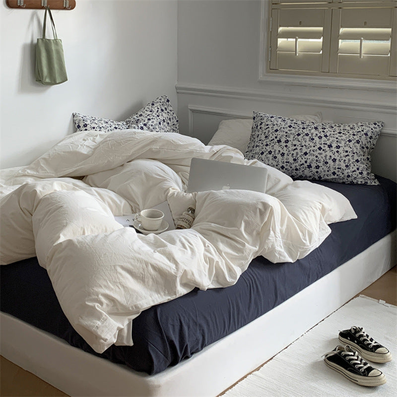 Minimal Floral Bedding Set / Blue + Green White Small Flat
