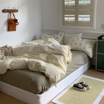 Minimal Floral Bedding Set / Yellow + Green Small Flat