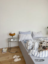 Minimal Stripe Bedding Set / Blue