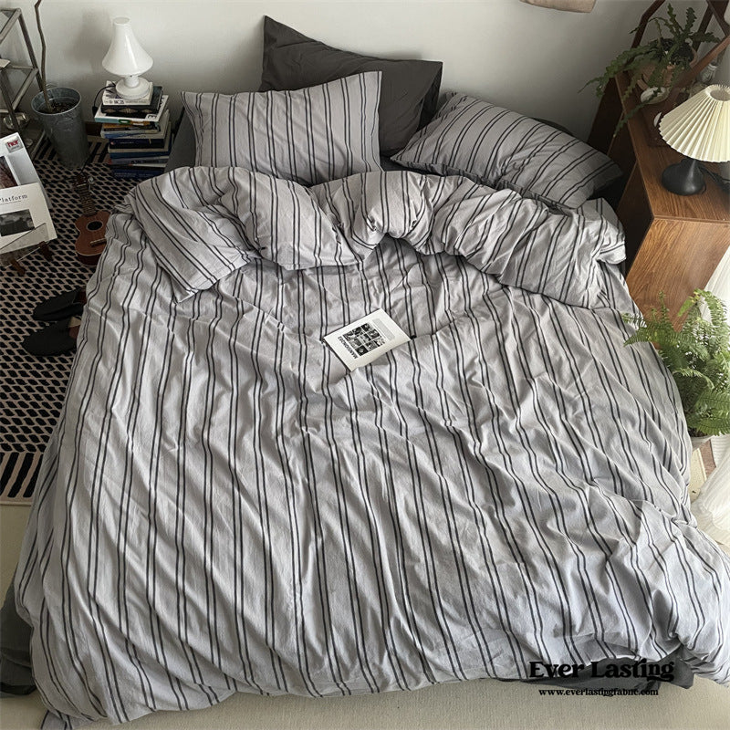 Minimal Vintage Stripe Bedding Set / Gray
