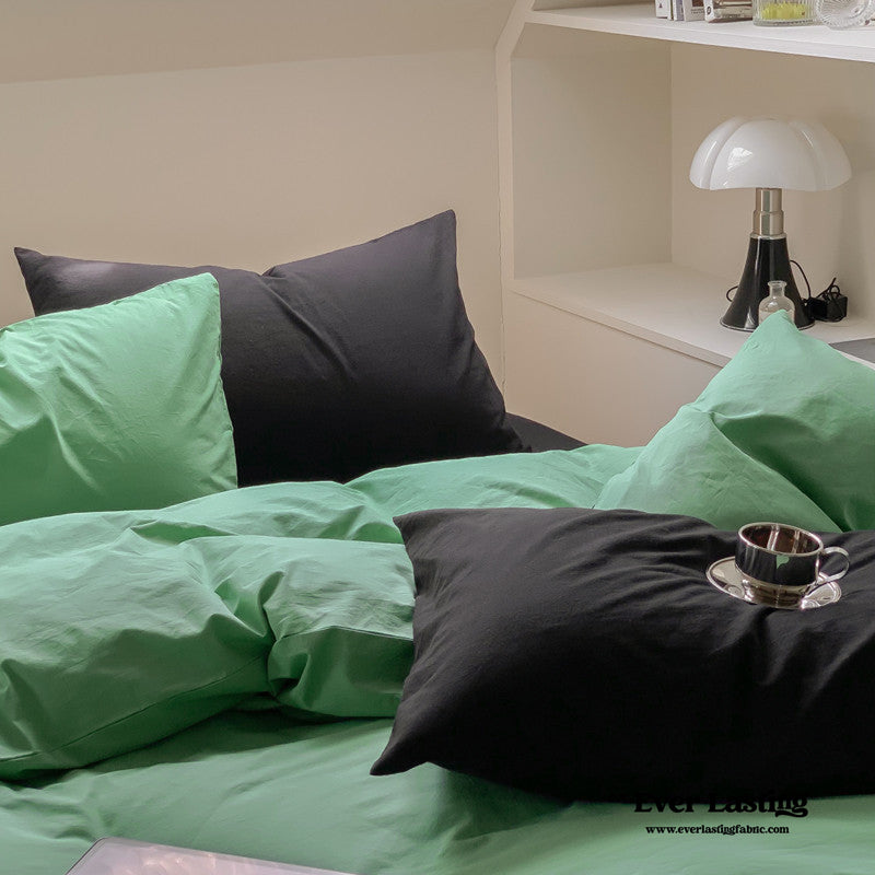 Mixed Color Maximalist Bedding Set / Green + Black