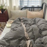 Mixed Gingham Striped Bedding Set / Black