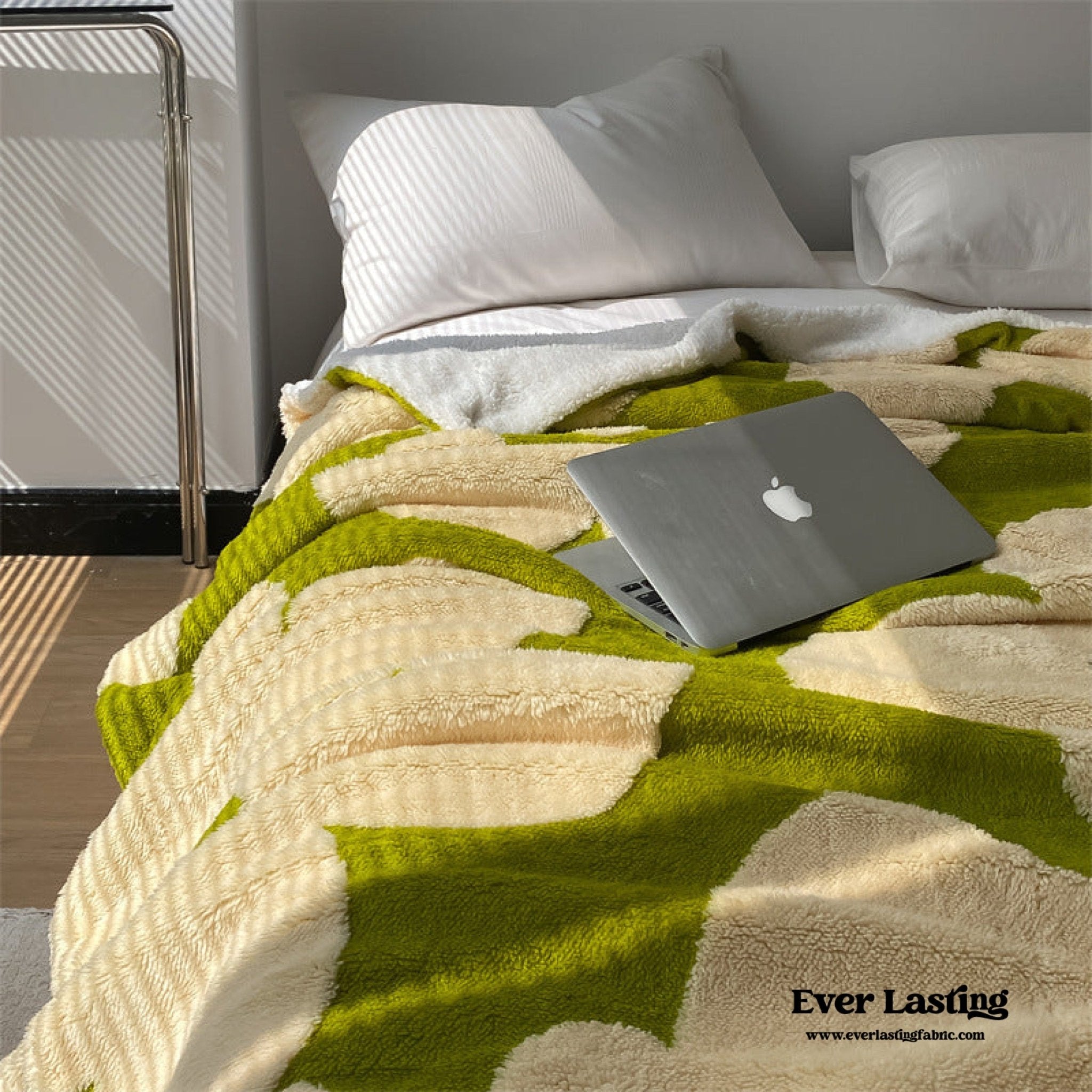 Mixed Velvet Wool Jacquard Floral Blanket (6 Colors) - Ever Lasting