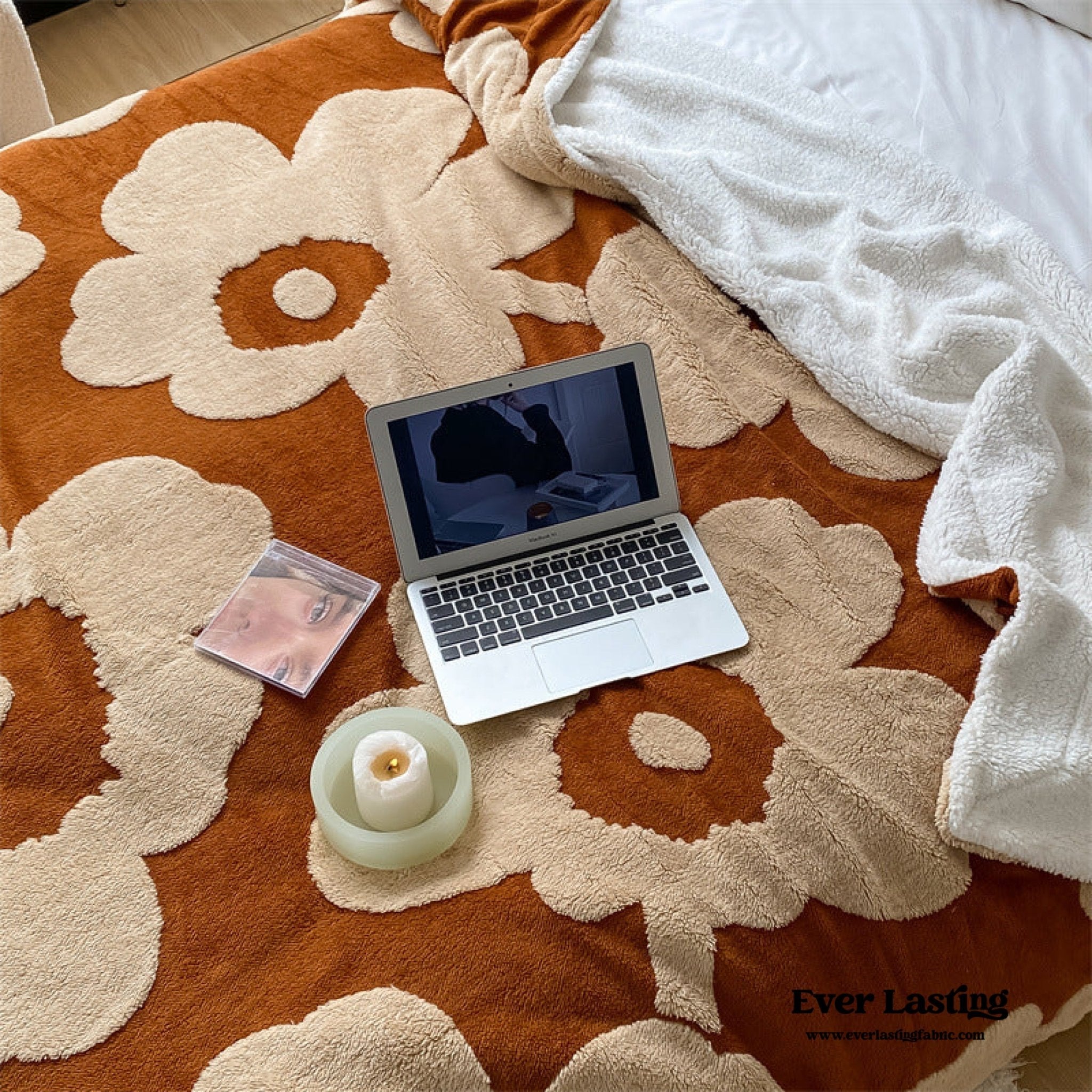 Mixed Velvet Wool Jacquard Blanket | Cozy Floral Blanket | Ever