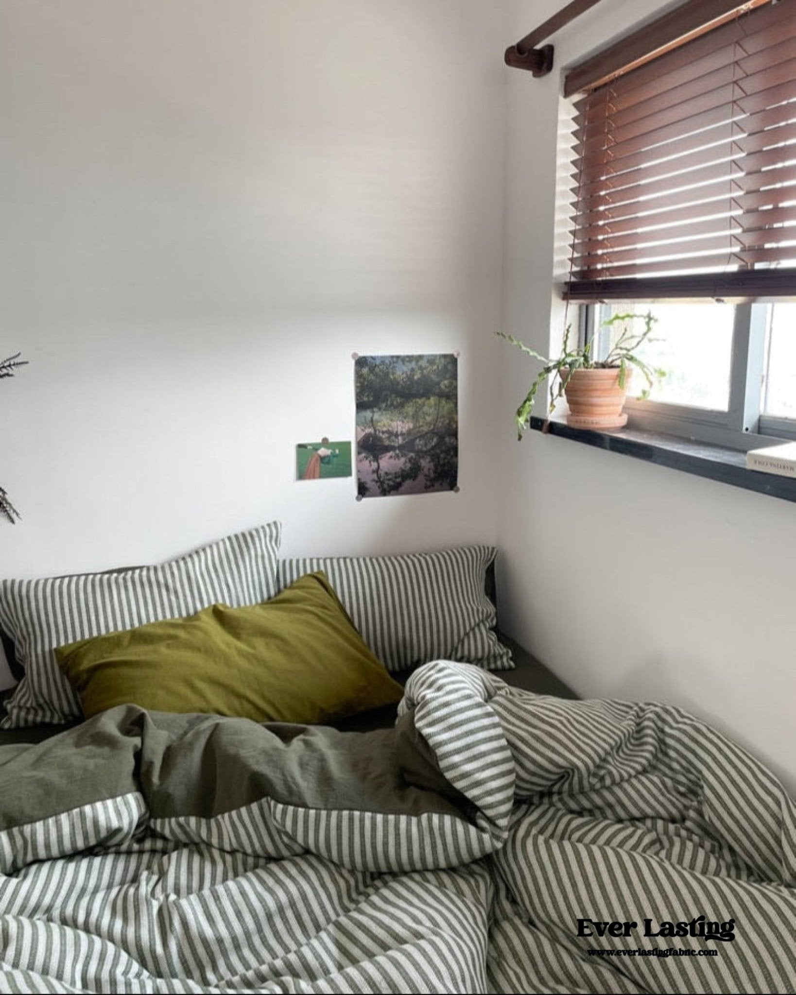 Moss Green Striped Jacquard Bedding Set - Ever Lasting