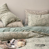 Mother Earth Floral Bedding Set / Pink Buttoned