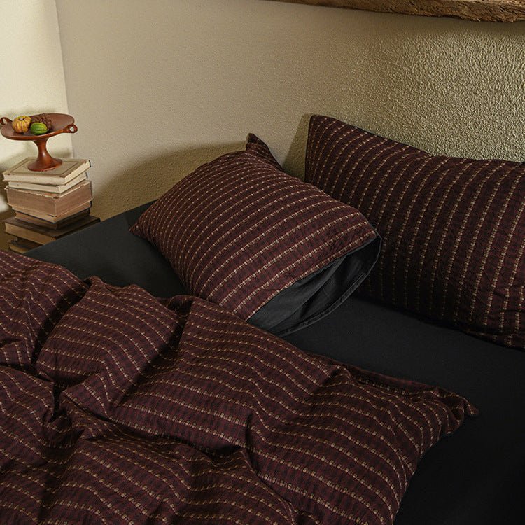  - Ever Lasting - Nathaniel Striped Jacquard Bedding Set / Black - Bedding Set - Ever Lasting