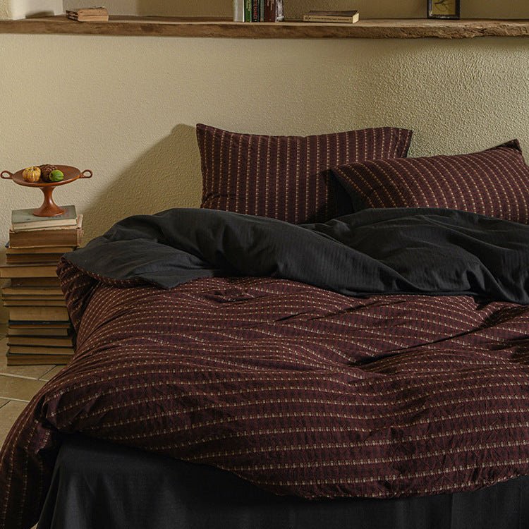  - Ever Lasting - Nathaniel Striped Jacquard Bedding Set / Black - Bedding Set - Ever Lasting