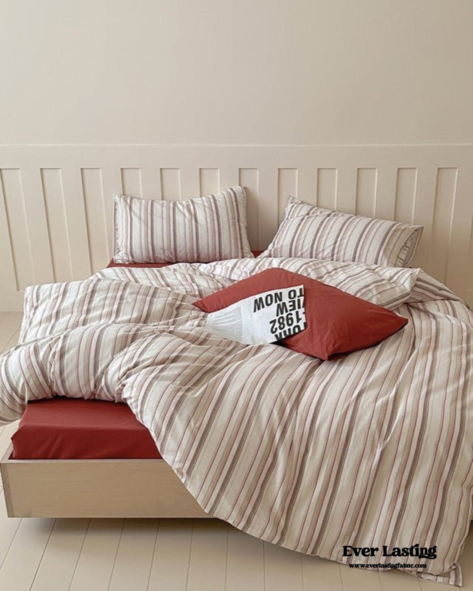 Parker Minimalist Striped Bedding Set / Pink - Ever Lasting