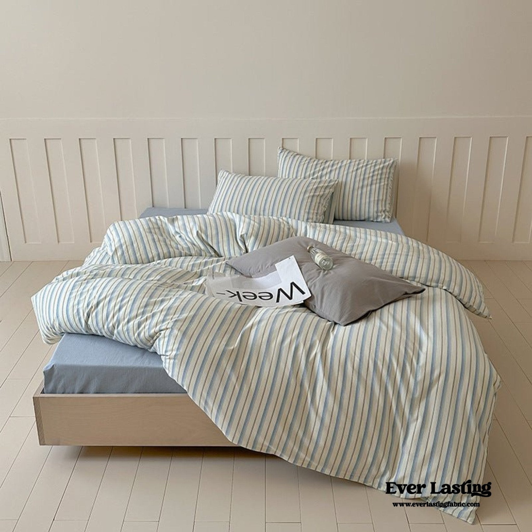 Parker Minimalist Striped Bedding Set / Pink - Ever Lasting