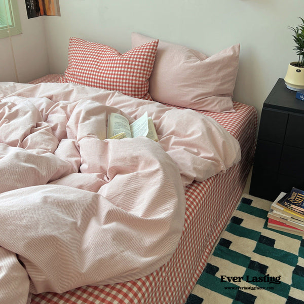 Peekaboo Gingham Stripe Bedding Set / Pink